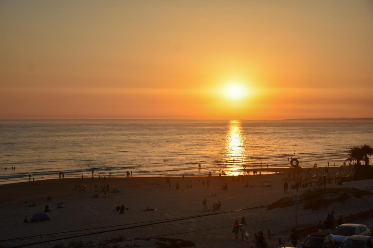 Rock'S Beach Spot Front Costa de Caparica Ngoại thất bức ảnh