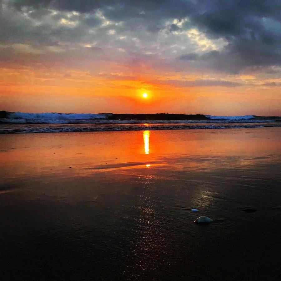 Rock'S Beach Spot Front Costa de Caparica Ngoại thất bức ảnh